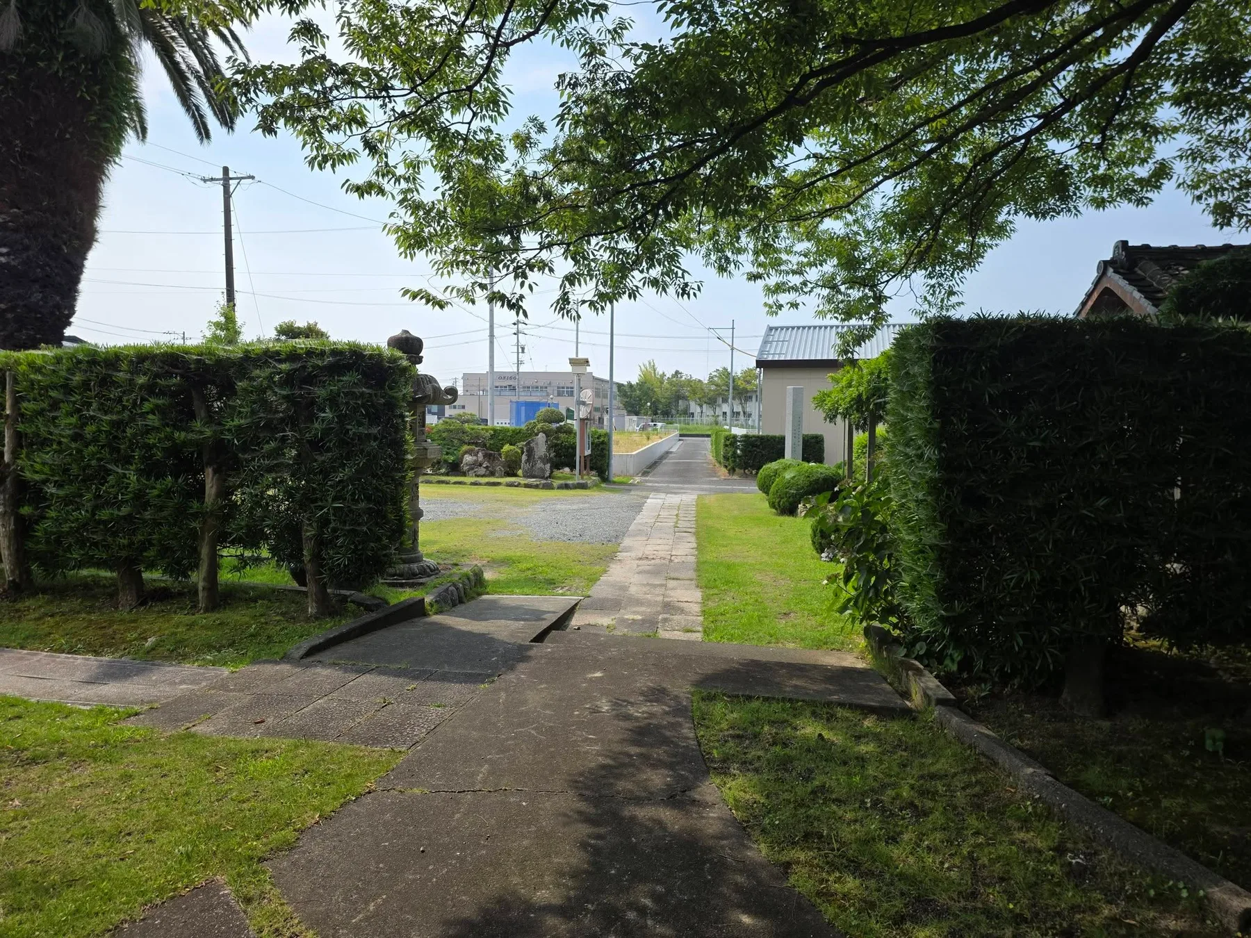大蔵寺境内