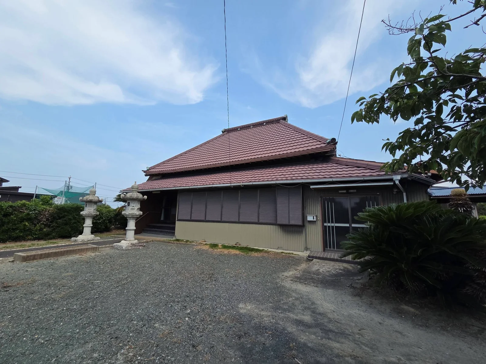 福生寺本堂と境内全景