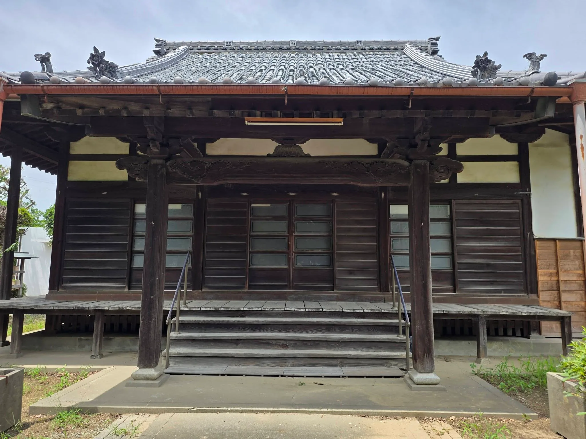 国分尼寺推定地周辺の行泉寺本堂
