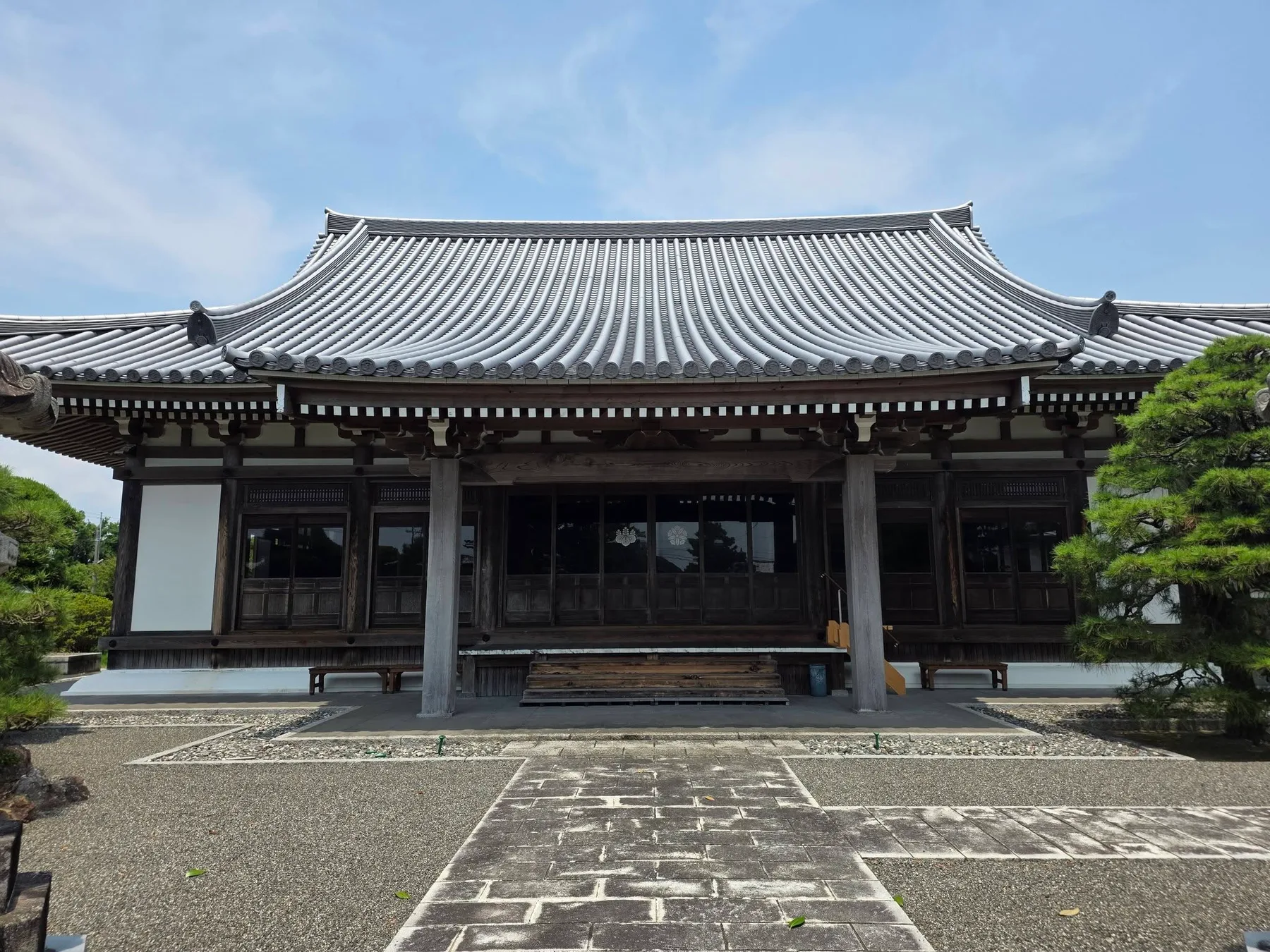 定光寺本堂全景