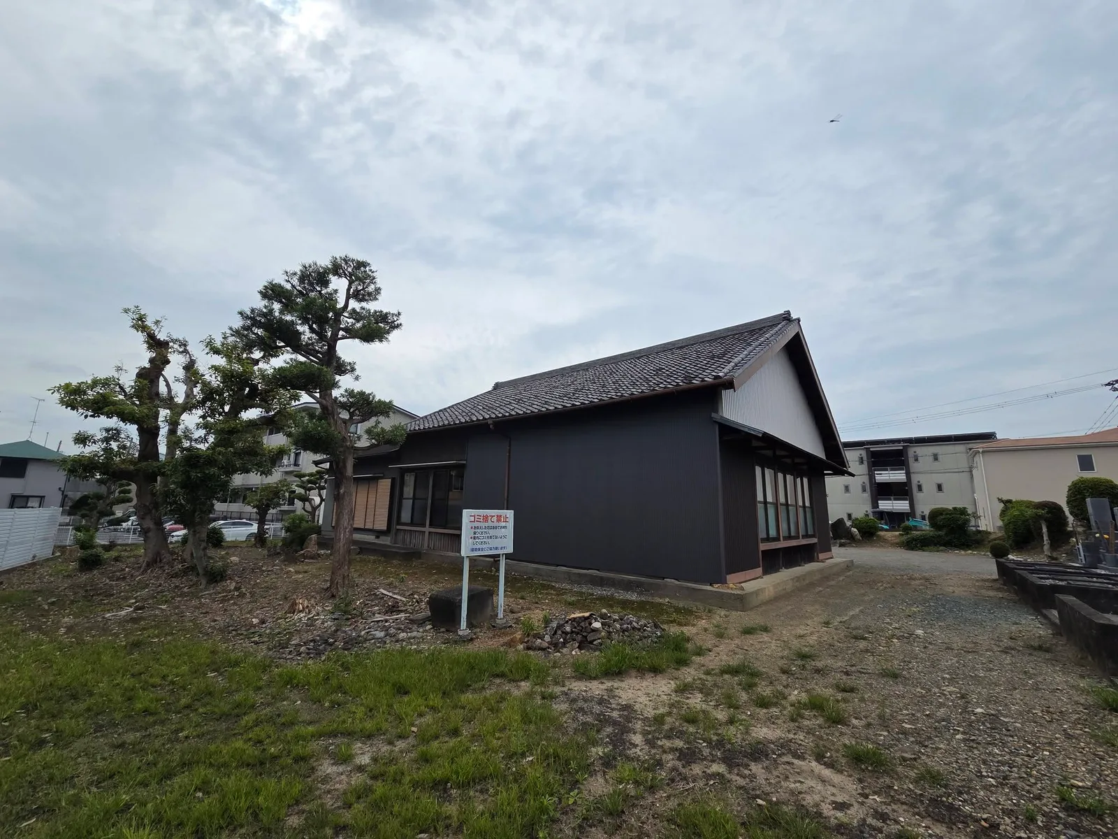 金台寺堂宇の側面