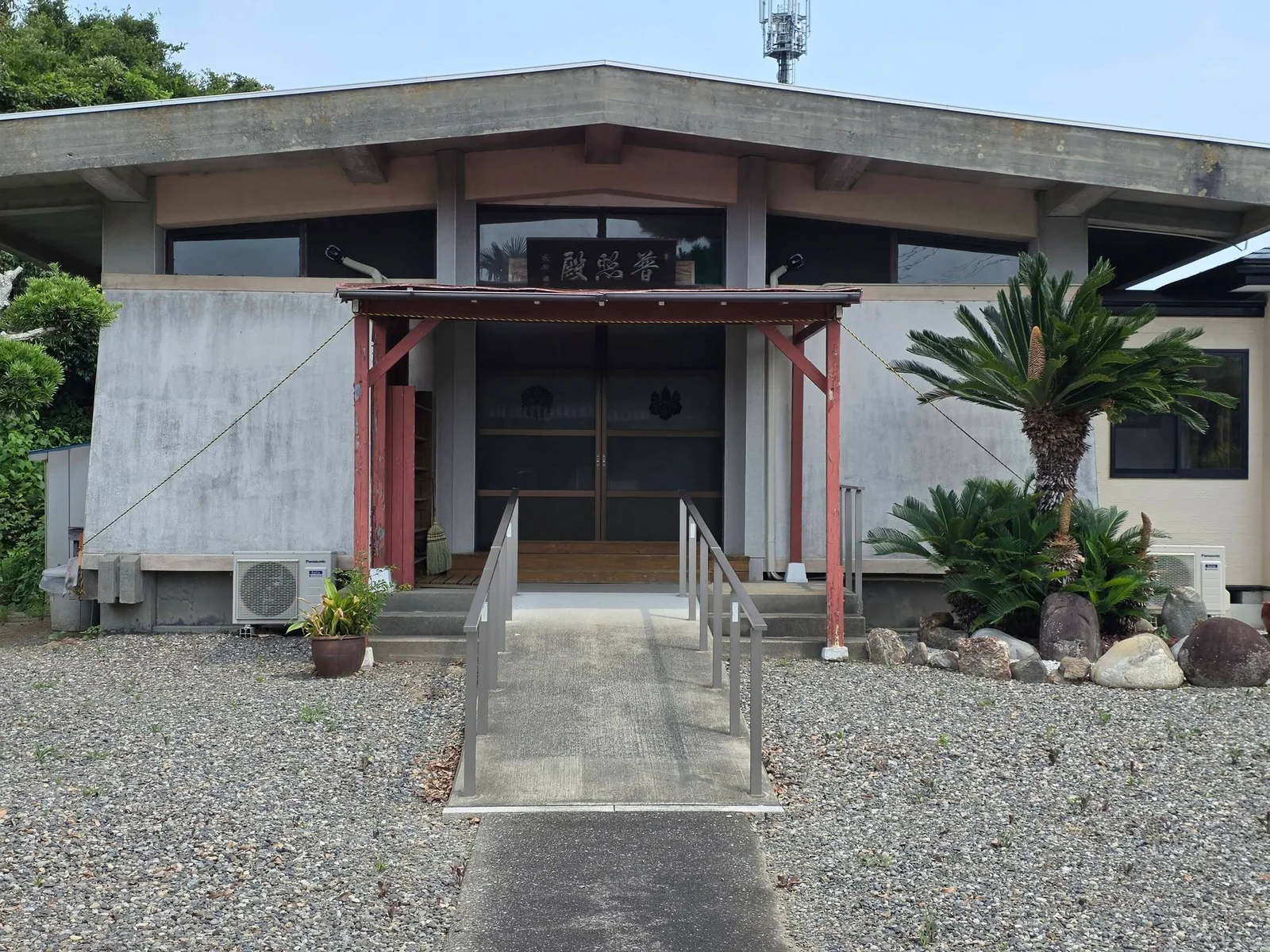 金藏寺の本堂正面