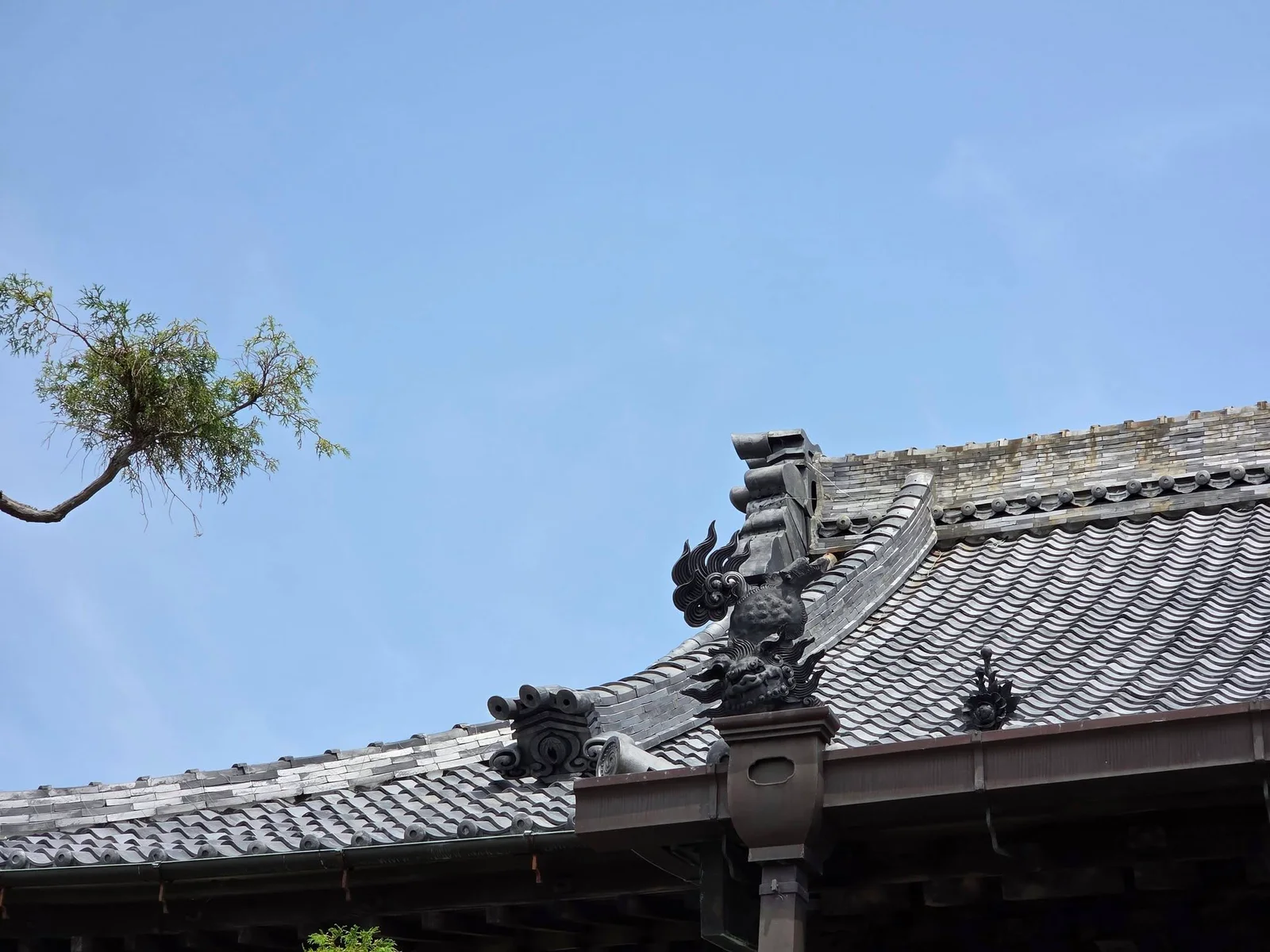 龍泉寺本堂の屋根構成