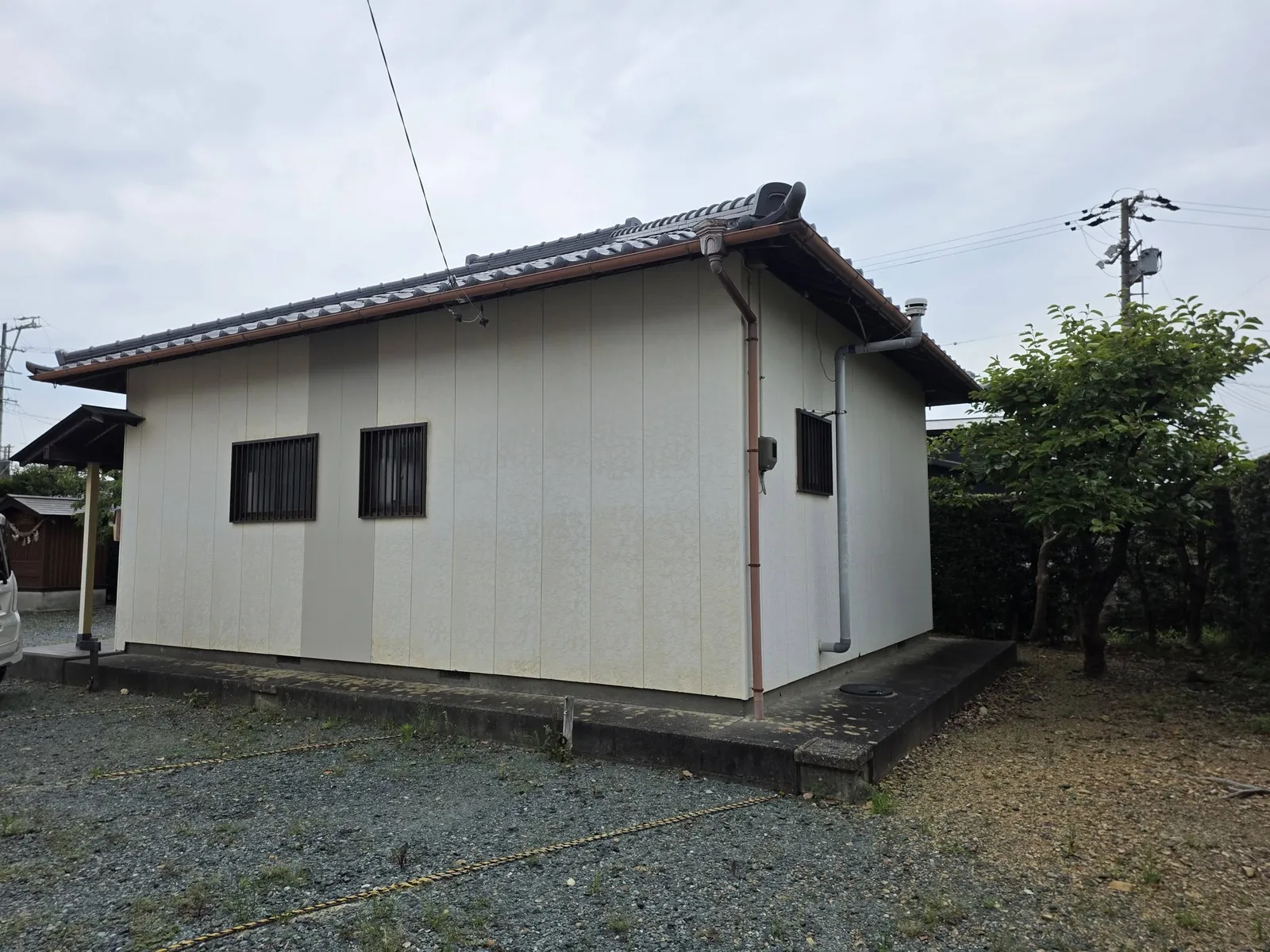 竜雲寺の堂宇側面