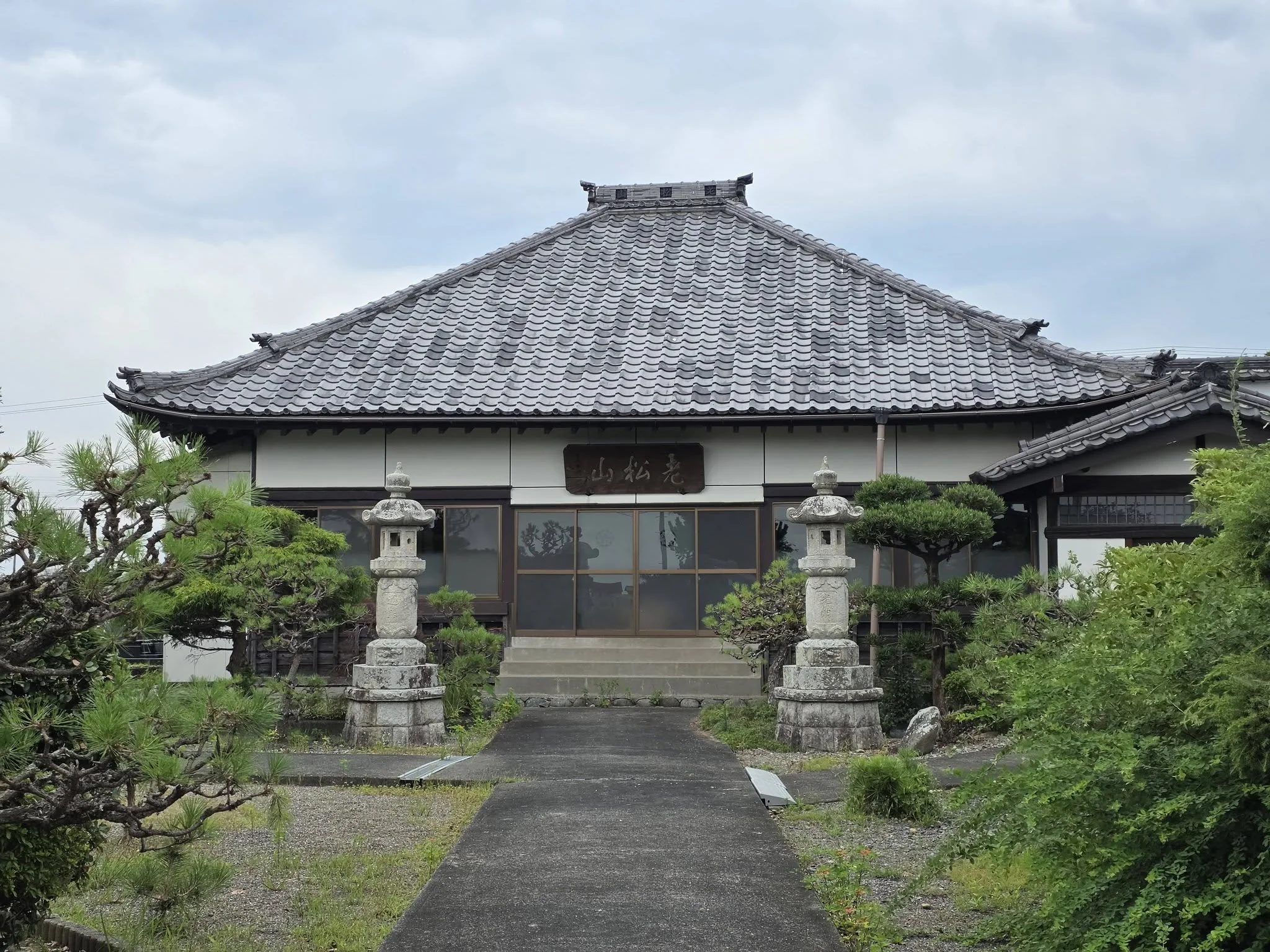 磐田市南島の宗次寺本堂