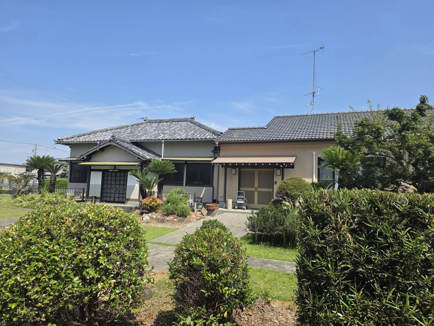 東昌寺本堂の全景