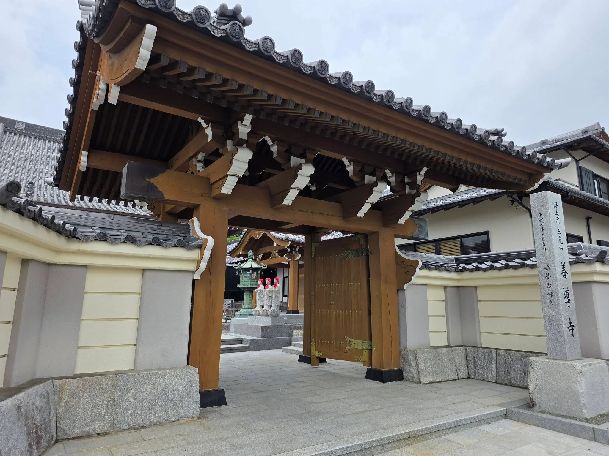 善導寺山門の軒組物