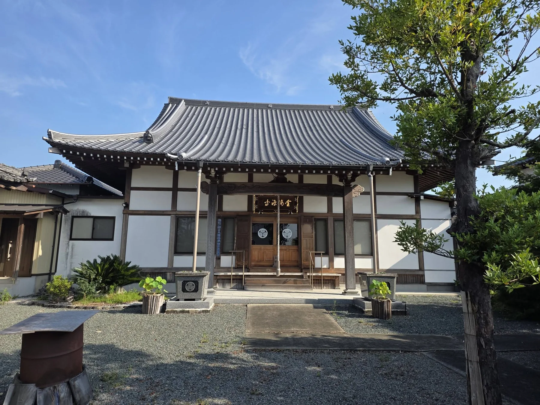 磐田市西島に所在する広福山全海寺の本堂