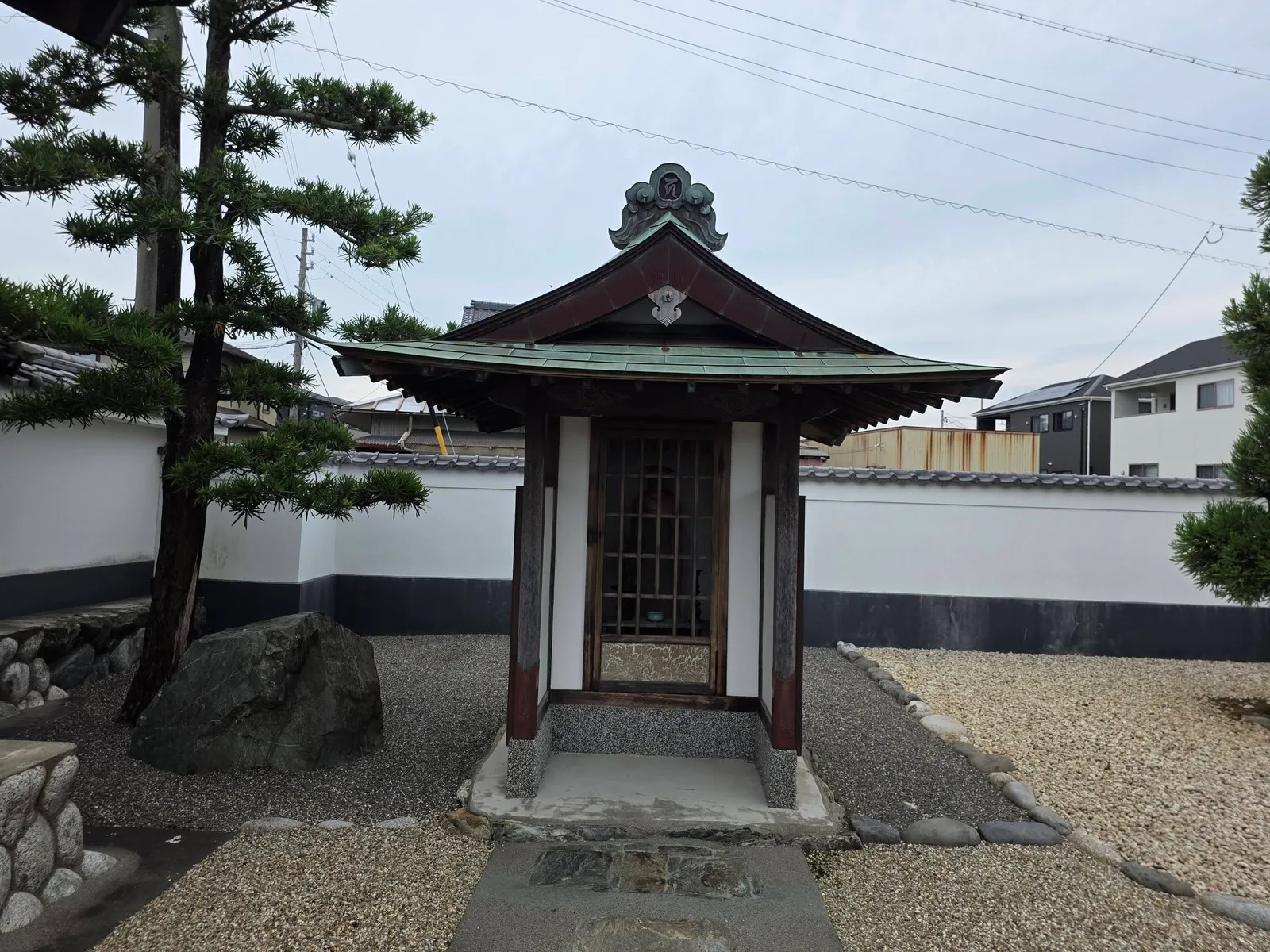 境内の小堂